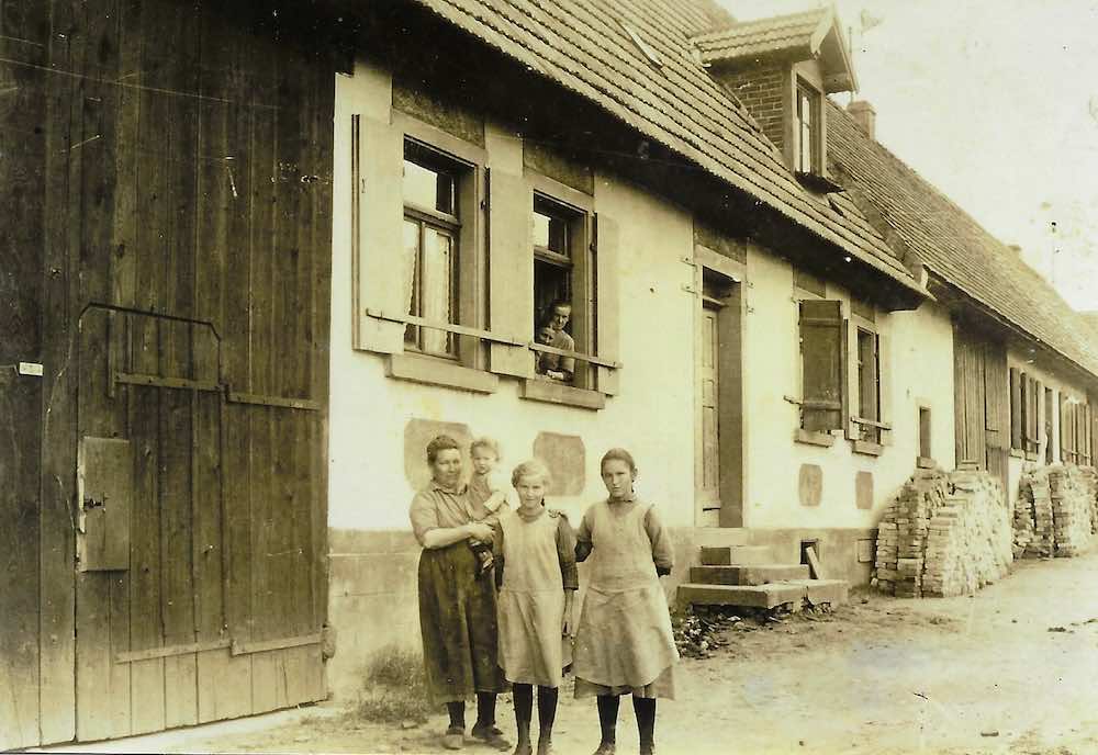 Historische Fotoschau zur Weiherer Hahnenstraße